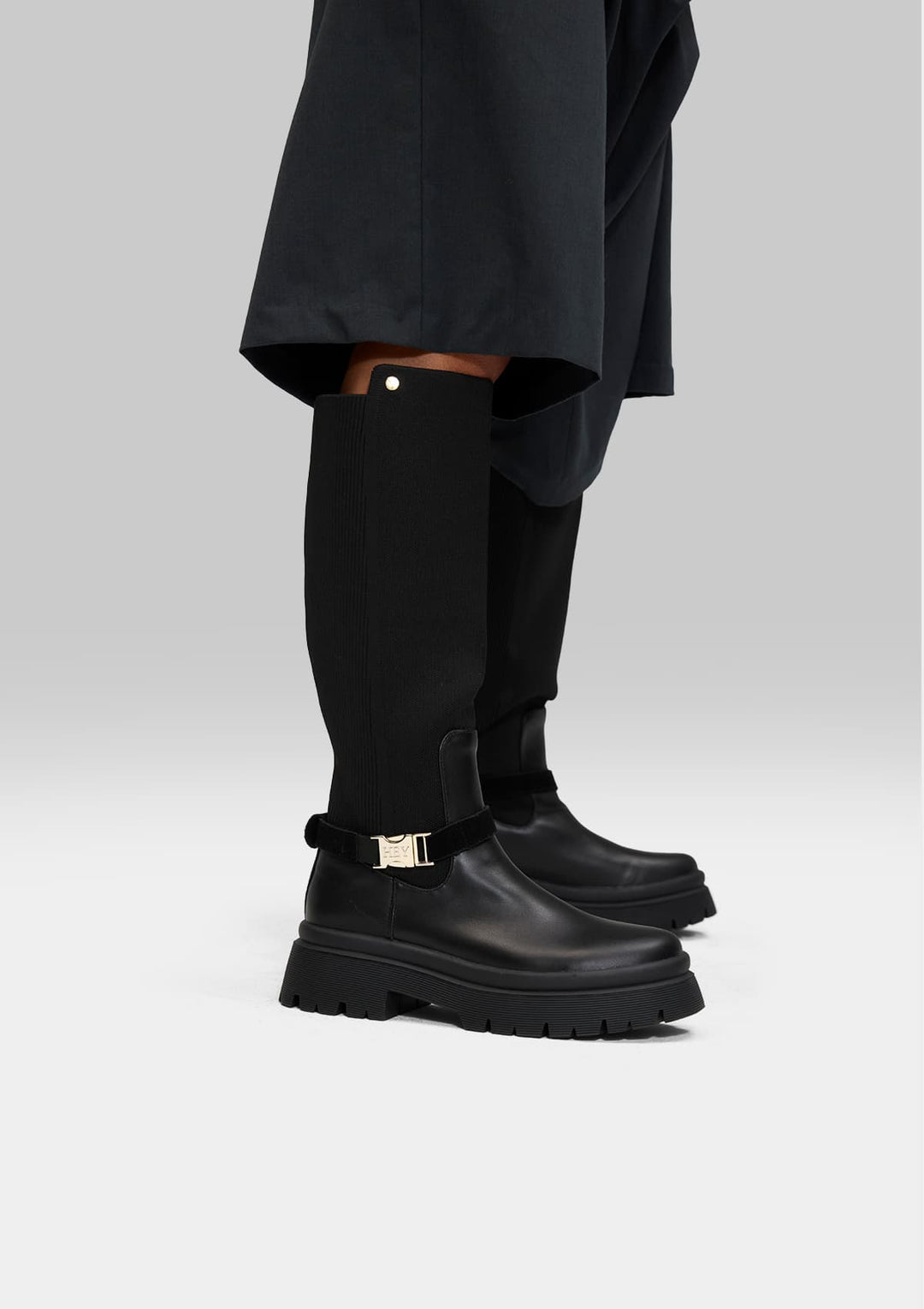 Bold Aesthetic - Black